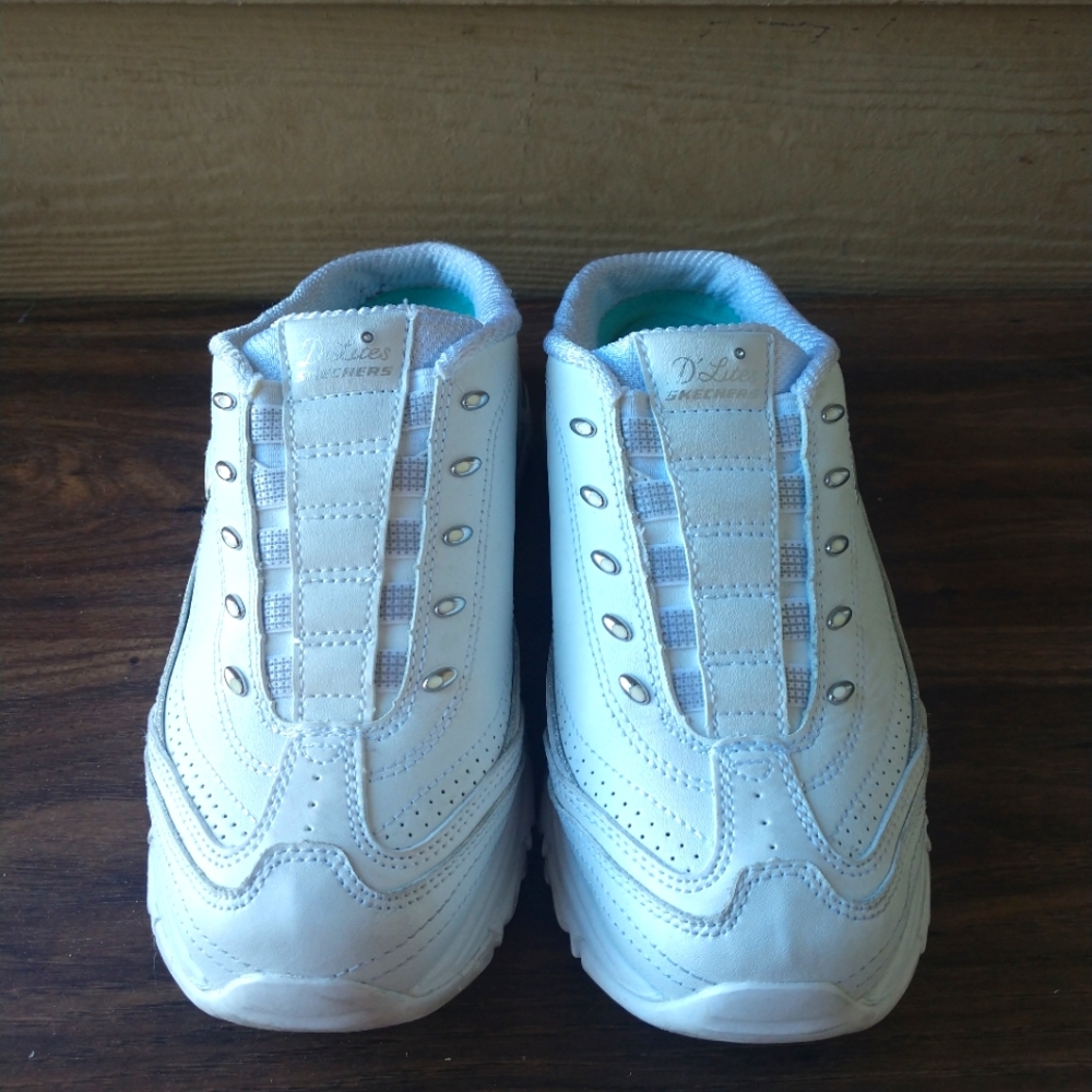 Skechers D'Lites Slip On Shoes Size 7
